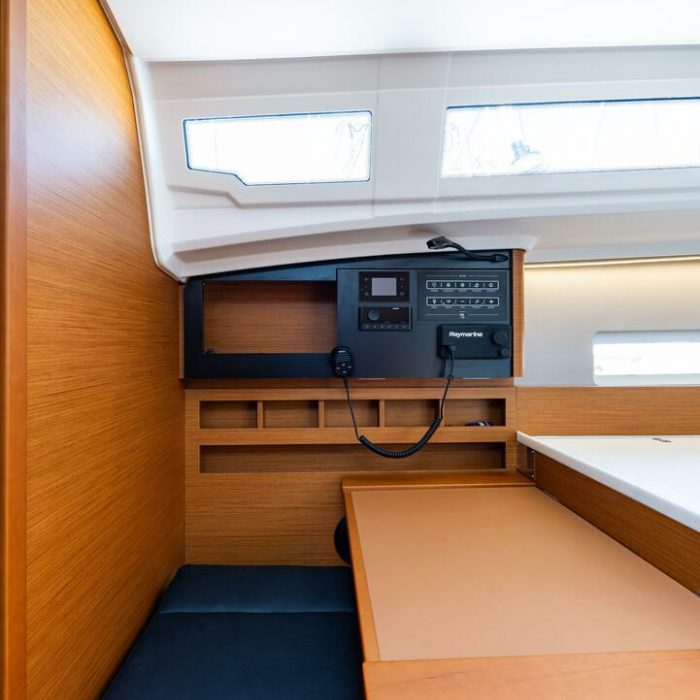 Martha | Sun Odyssey 410 photo 27