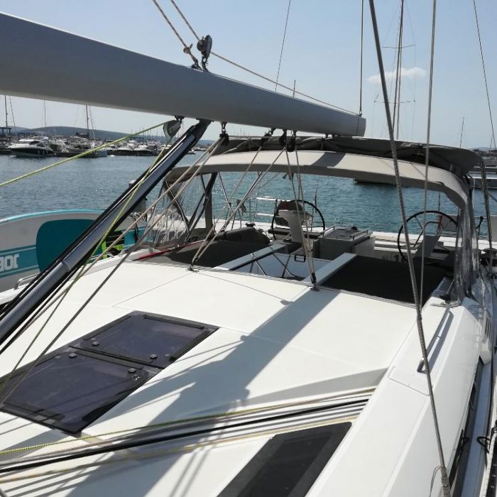 Anna | Oceanis 51.1 photo 1
