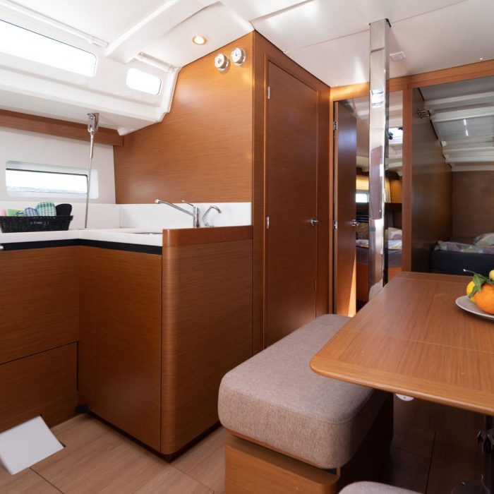 free elli | Sun Odyssey 440 - 4 cab. photo 21 free elli | Sun Odyssey 440 - 4 cab. photo 21