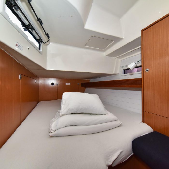 Controvento | Bavaria Cruiser 45 photo 50