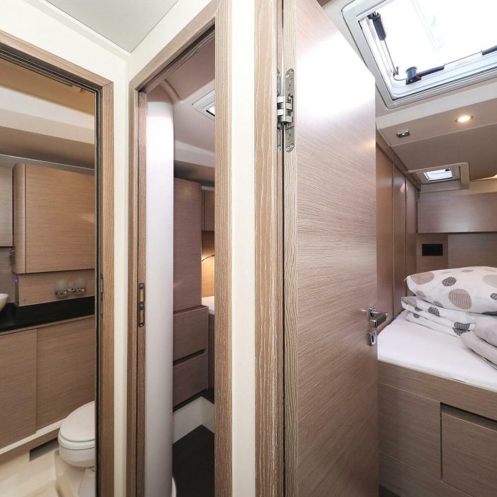Hot Stuff | Hanse 588 photo 22