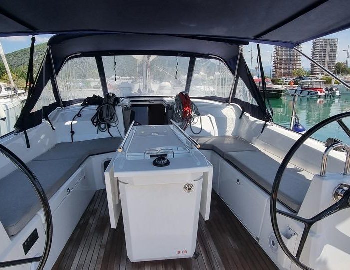 Aries | Oceanis 40.1 photo 6