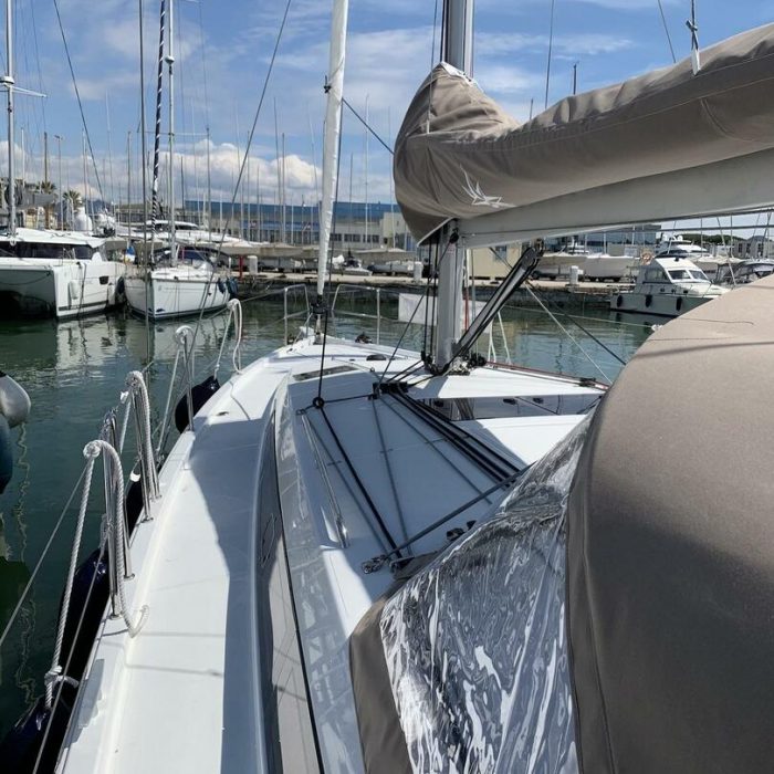 Bella | Sun Odyssey 410 photo 2