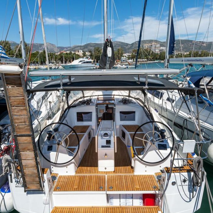 Martha | Sun Odyssey 410 photo 2