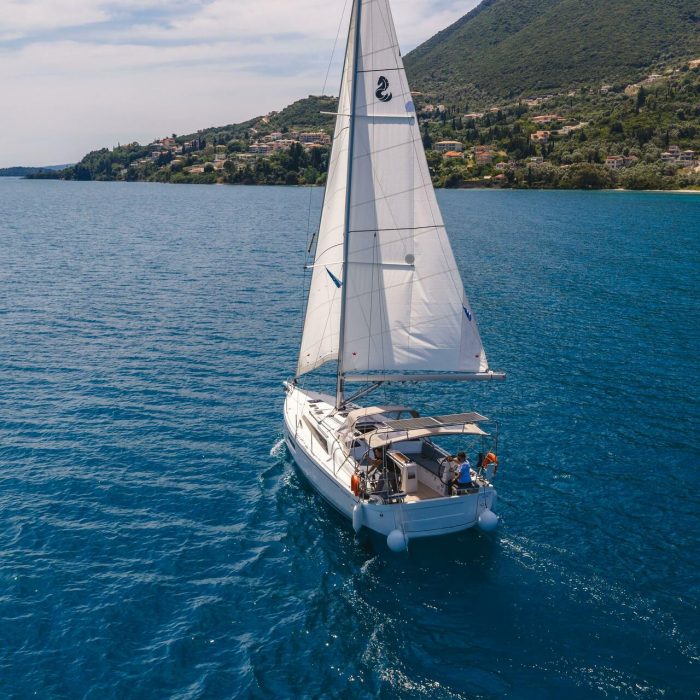 Mercator | Oceanis 37.1 photo 15