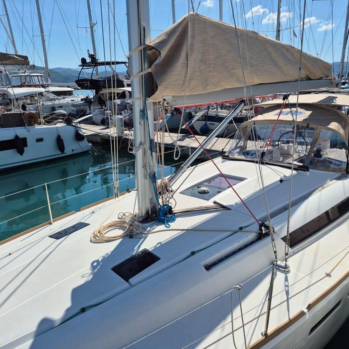 Thales | Sun Odyssey 439 photo 4 Thales | Sun Odyssey 439 photo 4