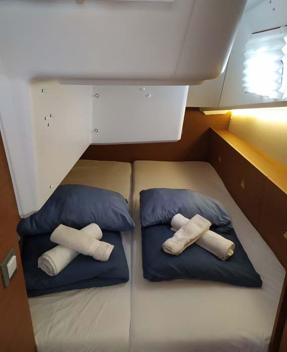 Bright Elli | Sun Odyssey 380 - 3 cab. photo 18