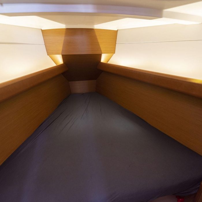 BarElli | Sun Odyssey 389 photo 16