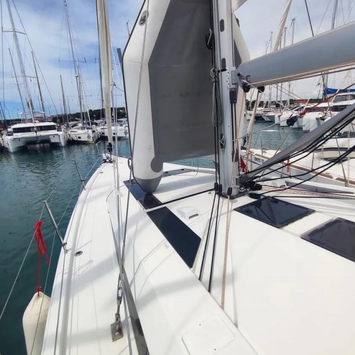 Ariel | Oceanis 46.1 photo 4