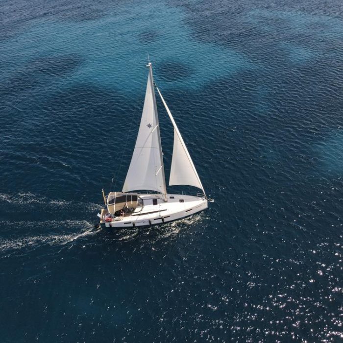 Marianna | Sun Odyssey 410 photo 8