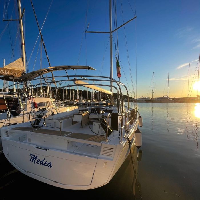 Medea - Water maker, Solar Panel | Dufour 530 photo 10