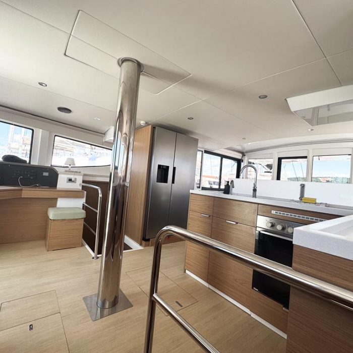 Grand Azure | Bali 4.6 - 5 + 1 cab. photo 20