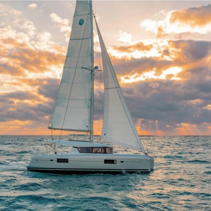 Sunrise | Helia 44 photo 14