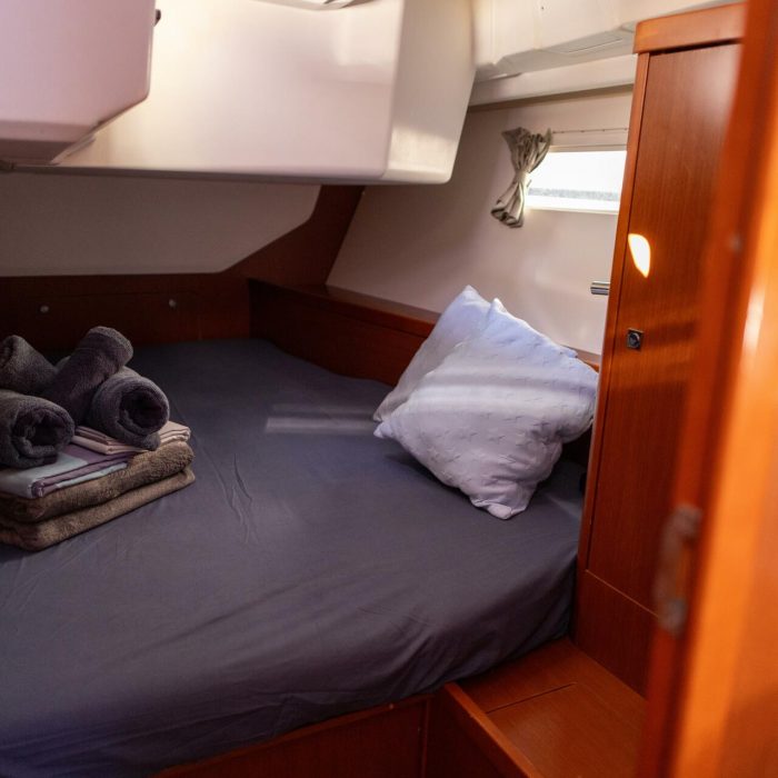 Avalon | Oceanis 45 photo 16