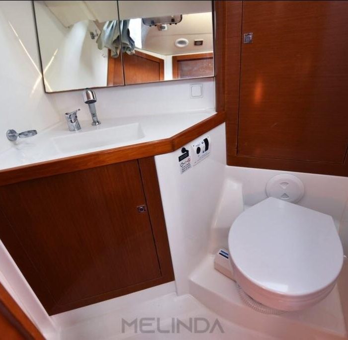 Melinda | Oceanis 45 photo 12