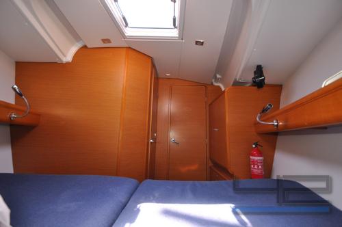 FourTwo | Sun Odyssey 409 photo 3