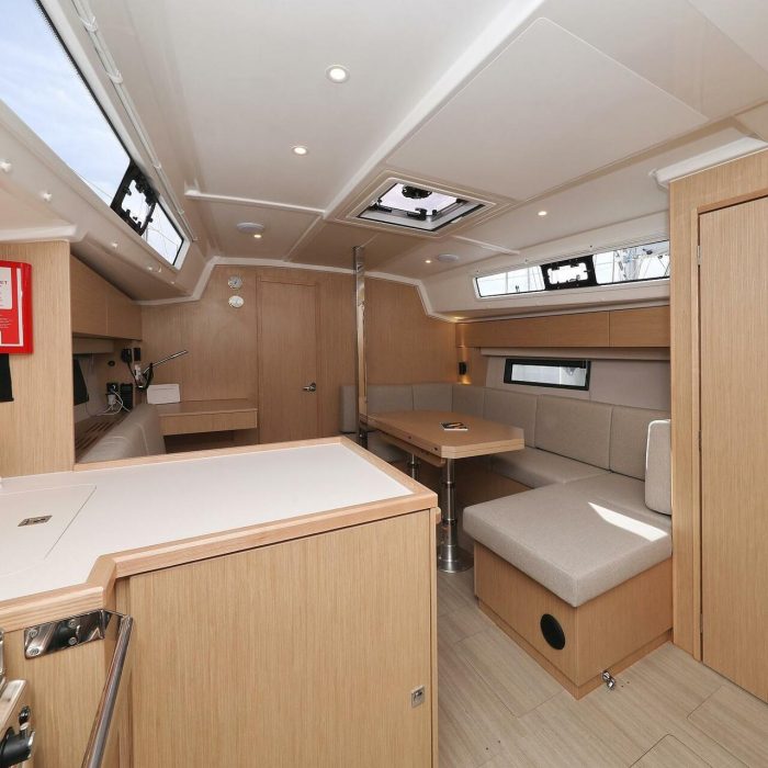 Levente | Bavaria C42 photo 23