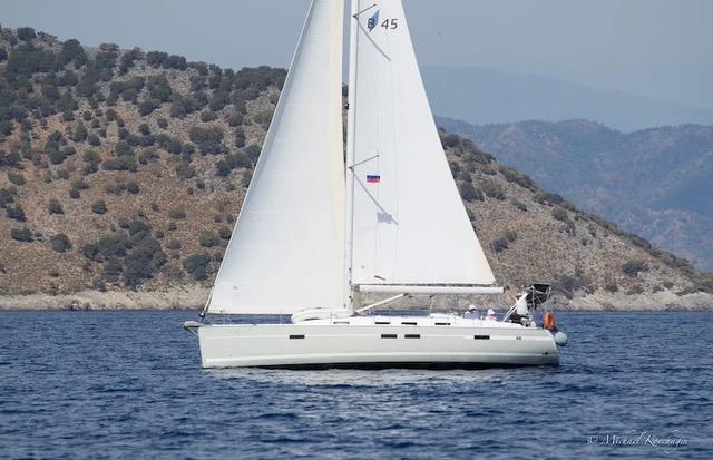 Shoogle | Bavaria Cruiser 45 photo 1