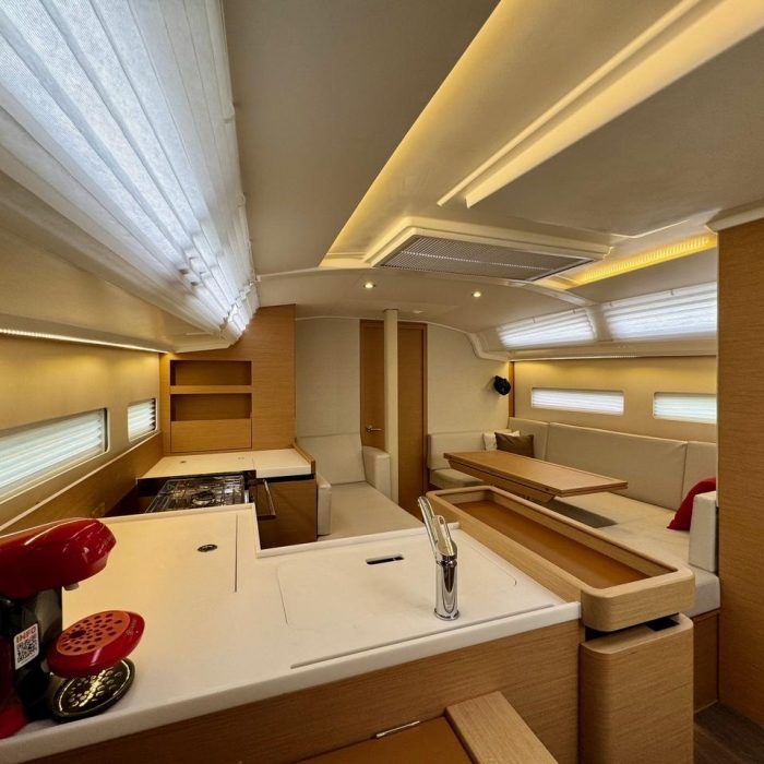 Sun Odyssey 410 | Sun Odyssey 410 photo 15