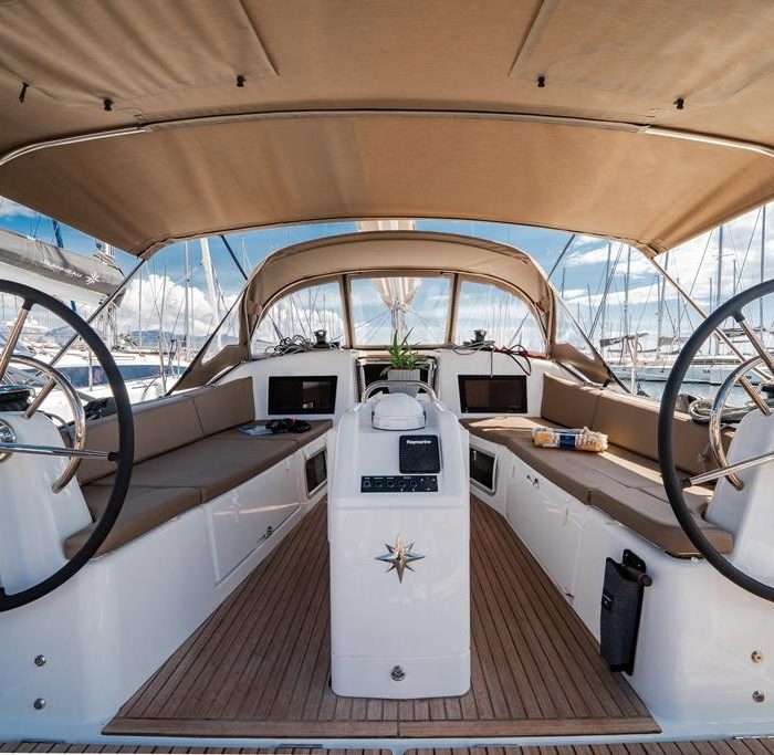 Myriana | Sun Odyssey 415 photo 6