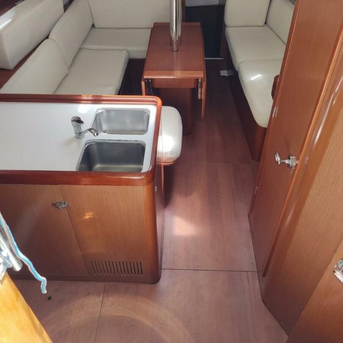 Marilou | Oceanis 34 photo 9