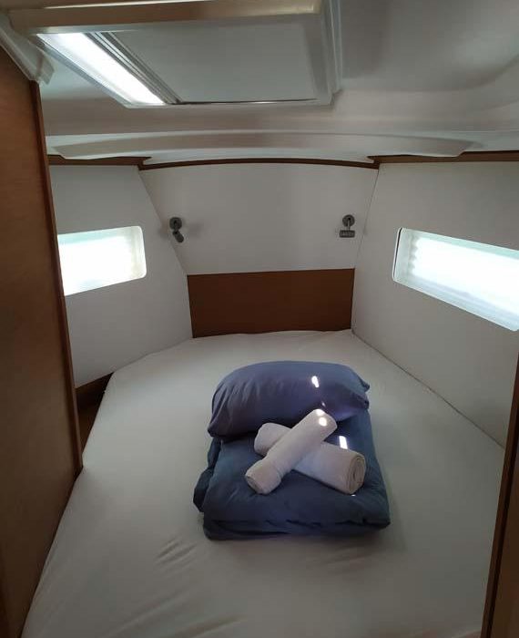 Bright Elli | Sun Odyssey 380 - 3 cab. photo 16