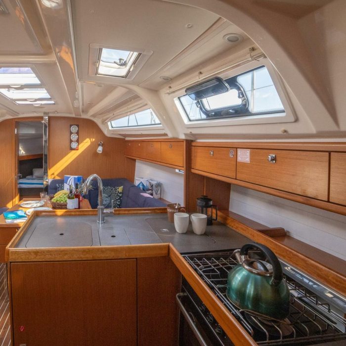 Marlo | Bavaria Cruiser 37 photo 8