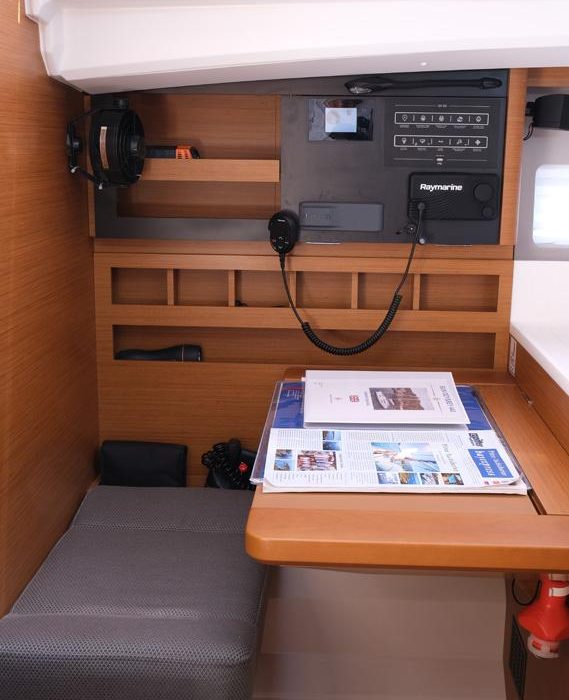 Roma | Sun Odyssey 440 photo 6