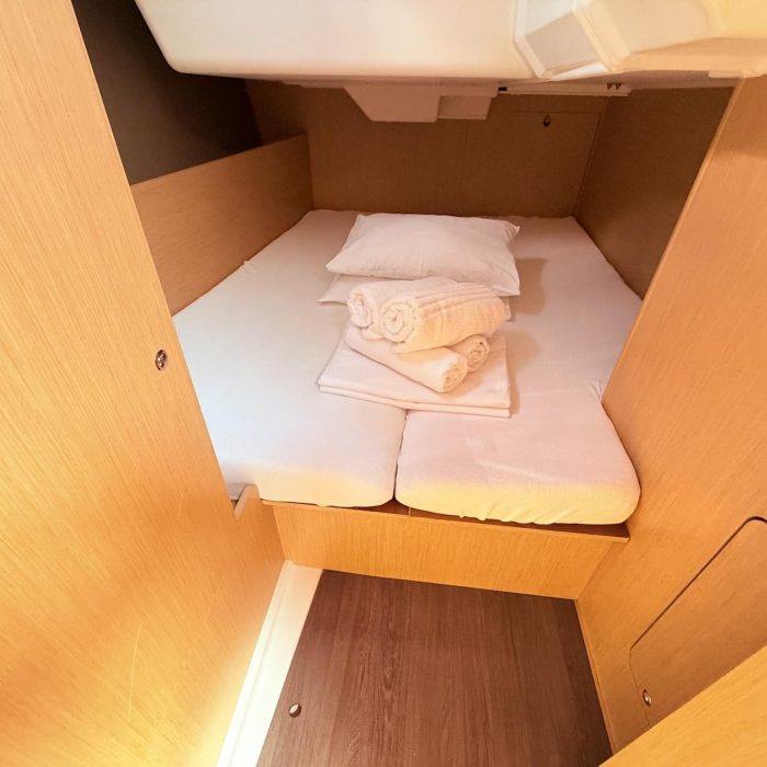 Foxy | Oceanis 38.1 photo 11