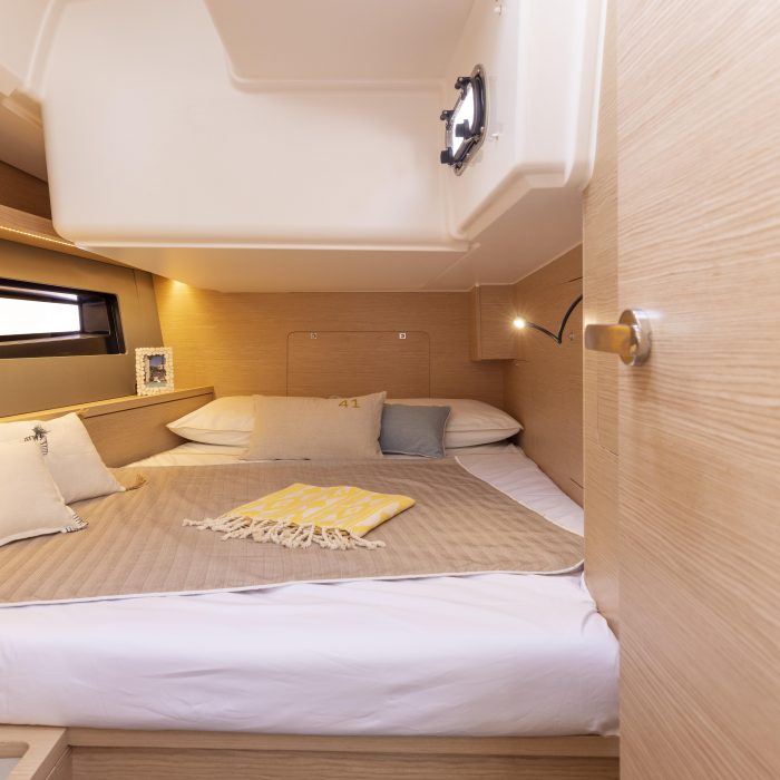 Sunsail 41.3 Premium photo 5