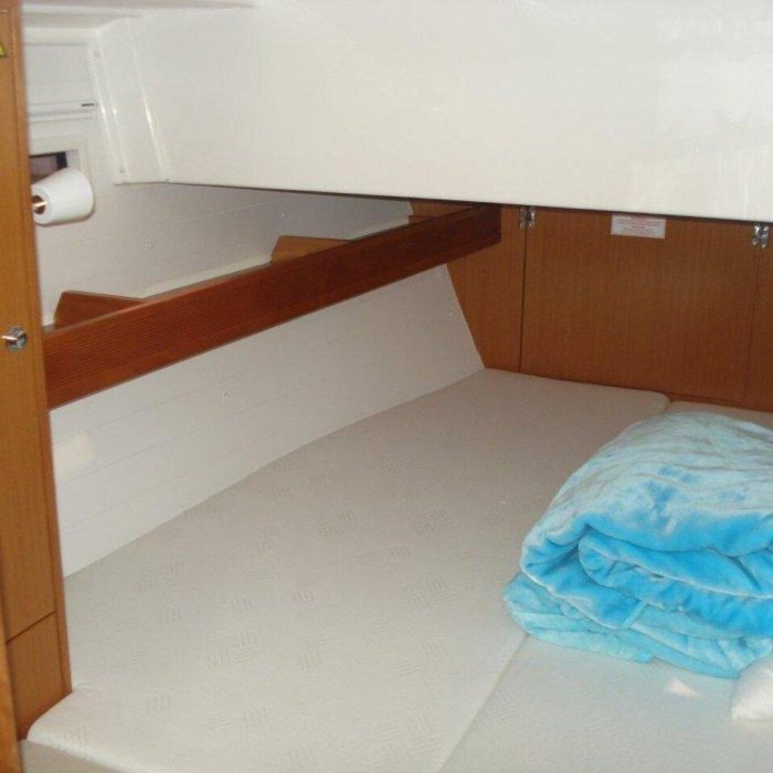 Aura 1 | Bavaria Cruiser 45 photo 11