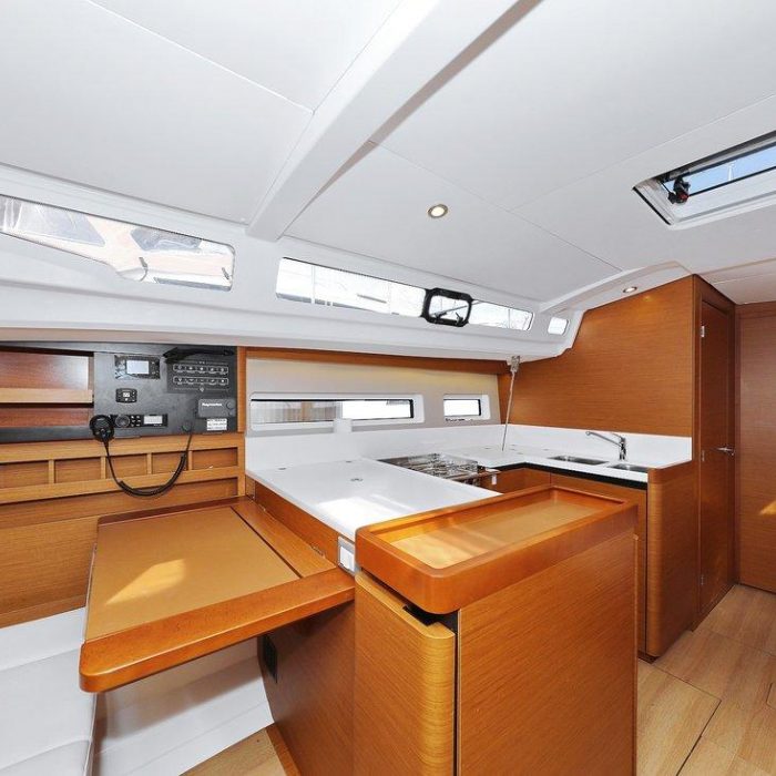 Waka | Sun Odyssey 440 photo 33