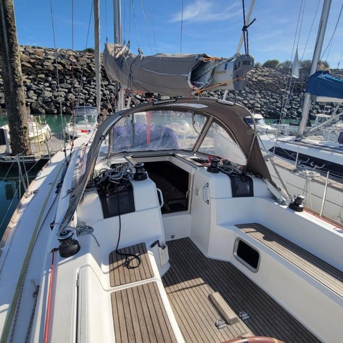 Grenat | Sun Odyssey 379 photo 6