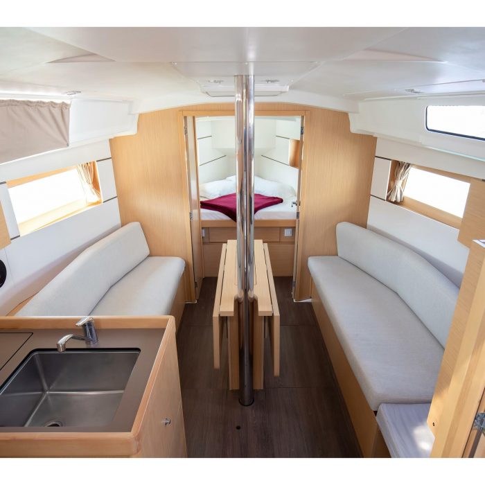 Levante - Standard line | Oceanis 35.1 photo 14