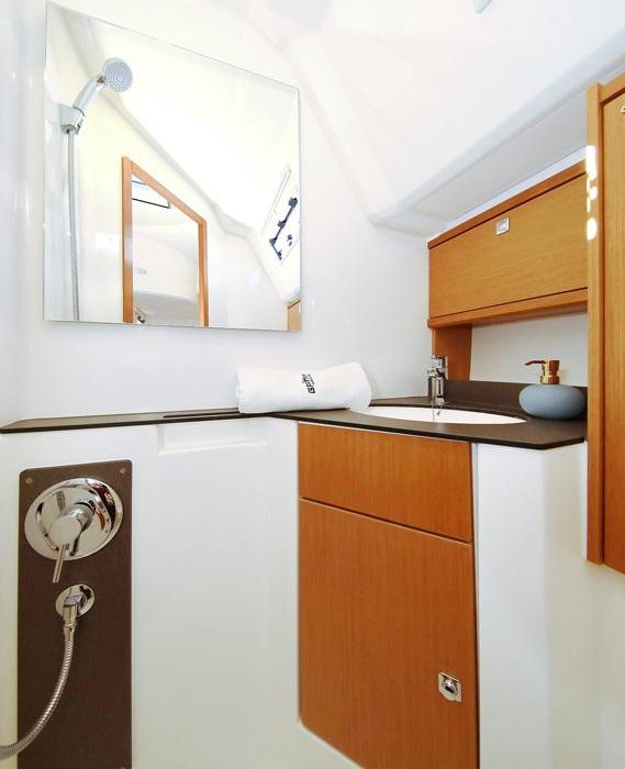 Taurus | Bavaria Cruiser 46 photo 23