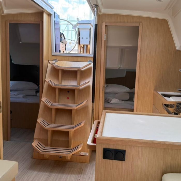 Onyx | Bavaria C42 photo 13