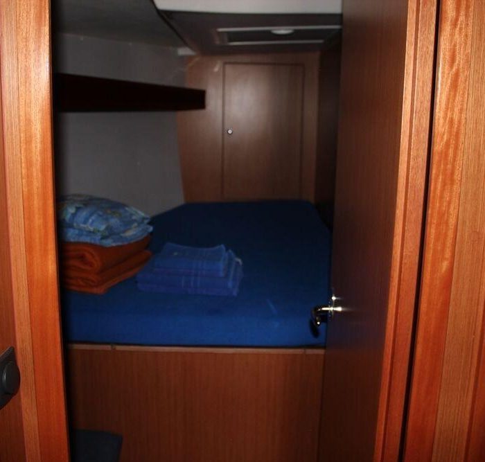 Bella Blue | Bavaria Cruiser 45 photo 8