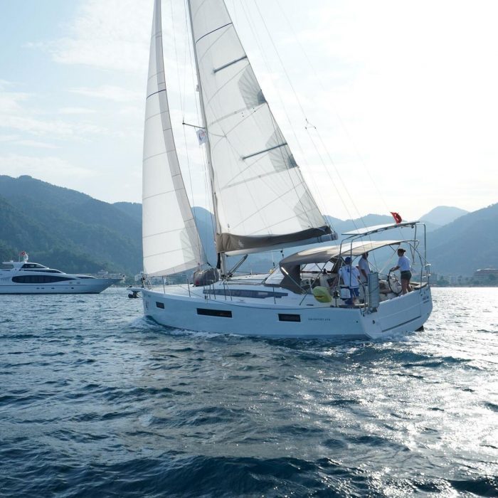 Free Me | Sun Odyssey 410 photo 8