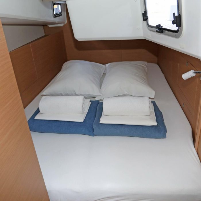 Nuria | Sun Odyssey 415 photo 11