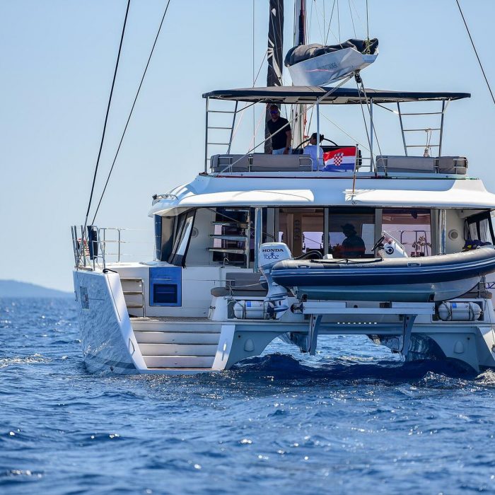 Topaz | Lagoon 560 S2 photo 11