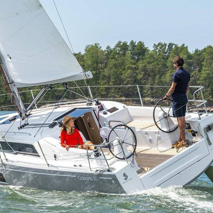 Petite Marie | Oceanis 30.1 photo 1