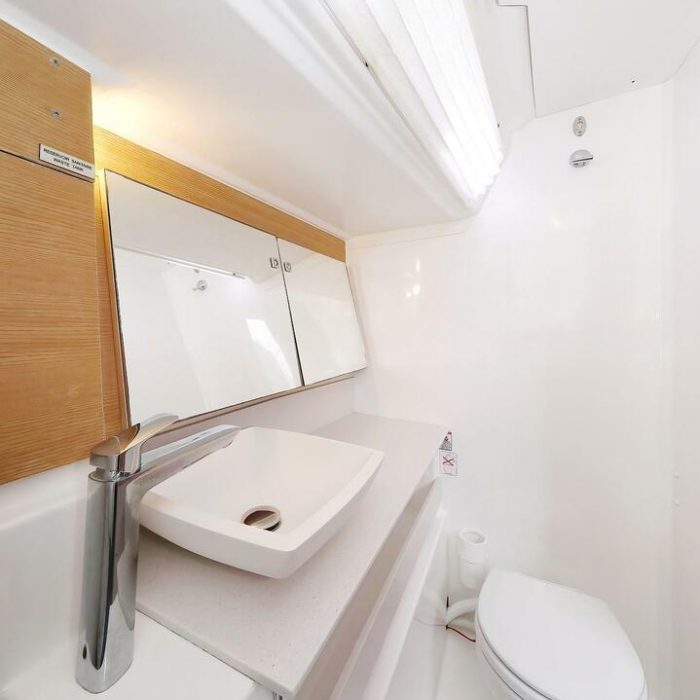 Adriatic Office | Dufour 430 GL photo 39
