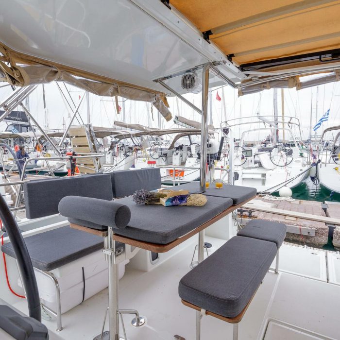 DISCOVERY BLUE | Sun Loft 47 photo 6