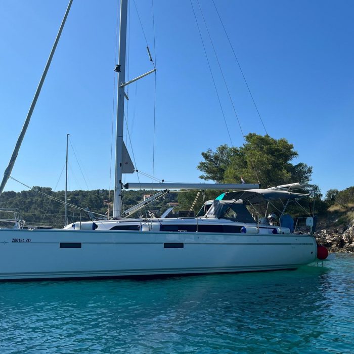 Fortunata | Bavaria Cruiser 37 Style photo 11