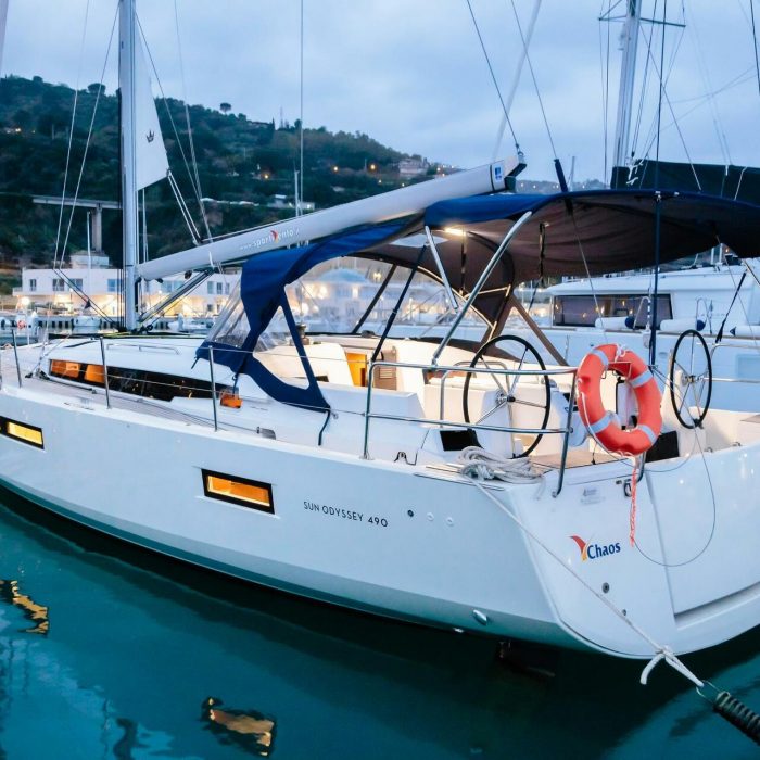 Chaos - Standard line | Sun Odyssey 490 photo 2