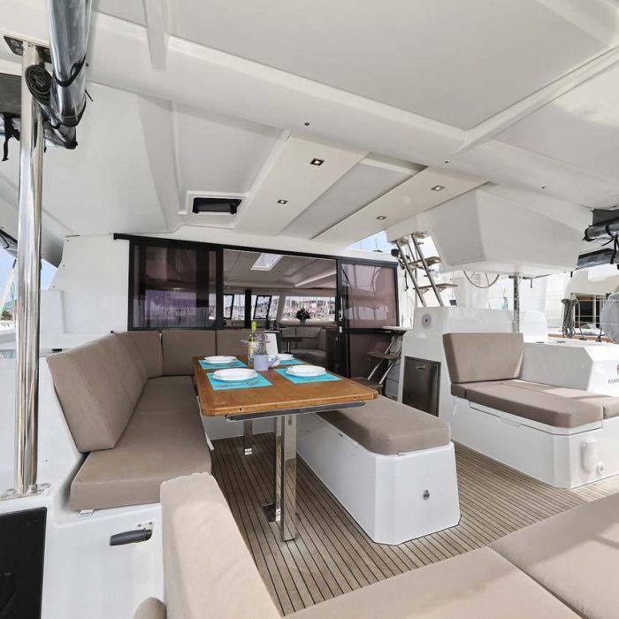 La Mula | Fountaine Pajot Astrea 42 photo 14