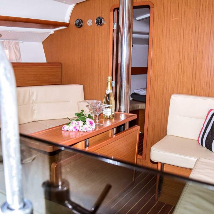 Cassiopea | Sun Odyssey 42 i photo 7