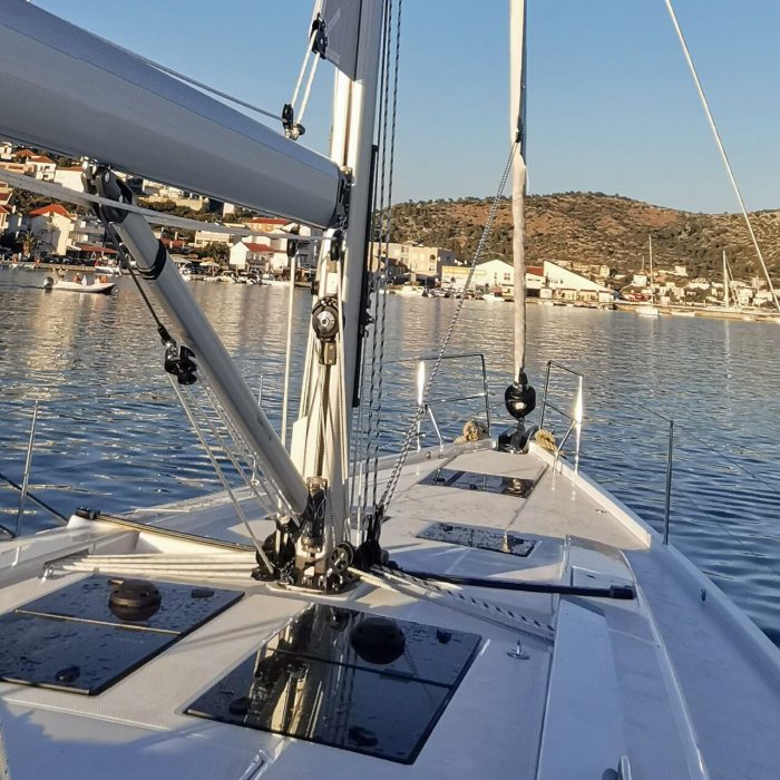 LADY AGA | Hanse 508 photo 3