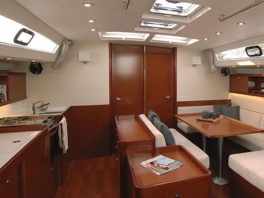 Oceanis 50 photo 11