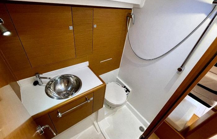 Amelie (Refit 2022) | Sun Odyssey 449 photo 8